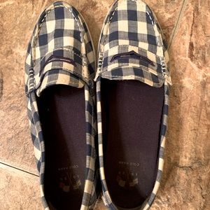 Cole hann loafers. Blue and white